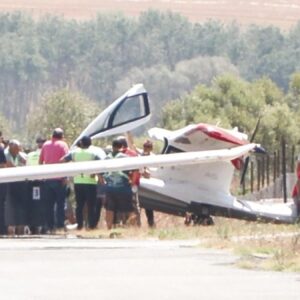antalyadan havalanan ucak acil inis yapti 5KeHBgaH