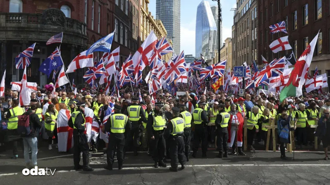 ingilterede protestoya protesto binler sokaga indi FbMnIZXN
