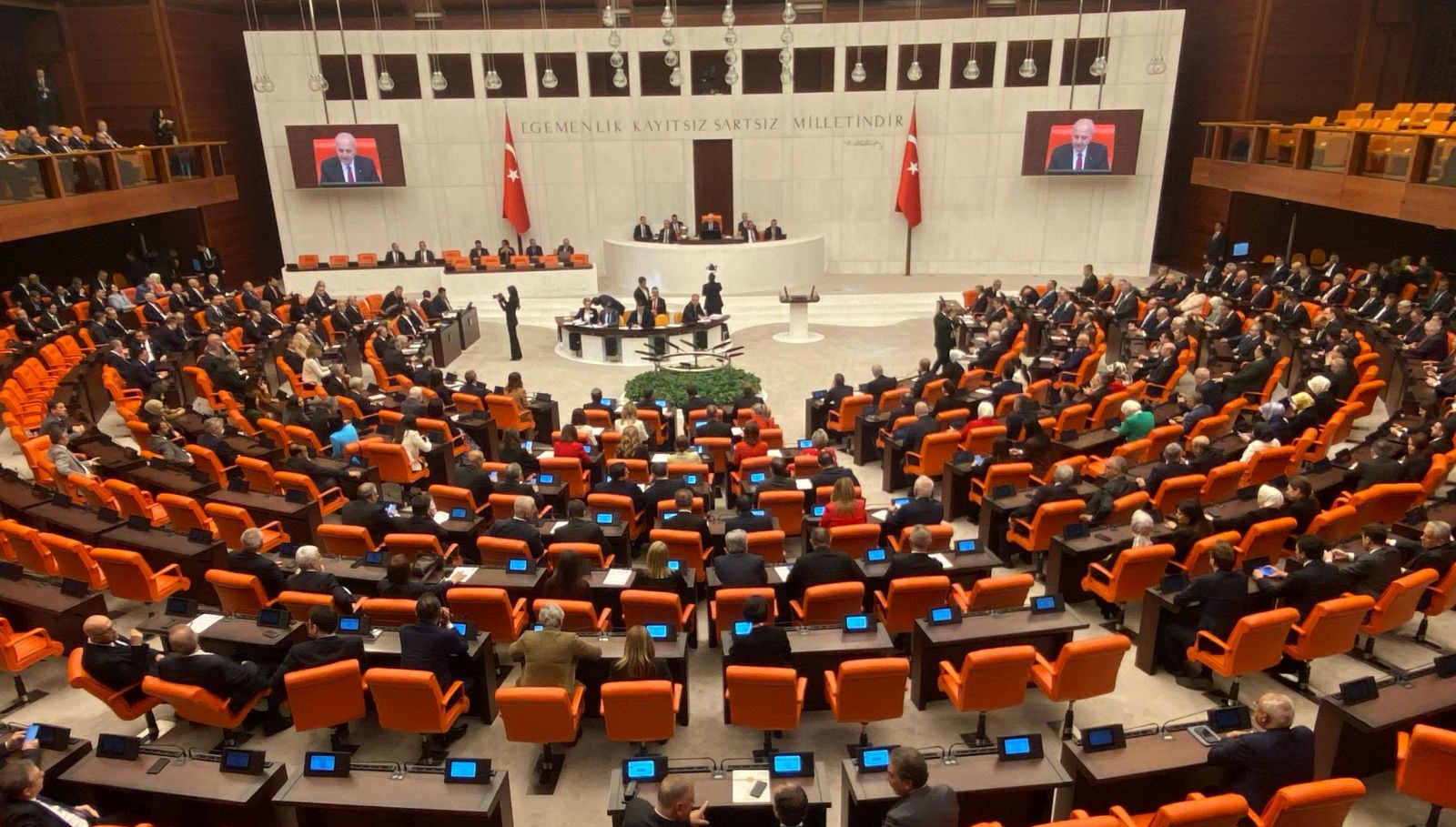 tbmmde yeni yasama yili basliyor plBzwC15