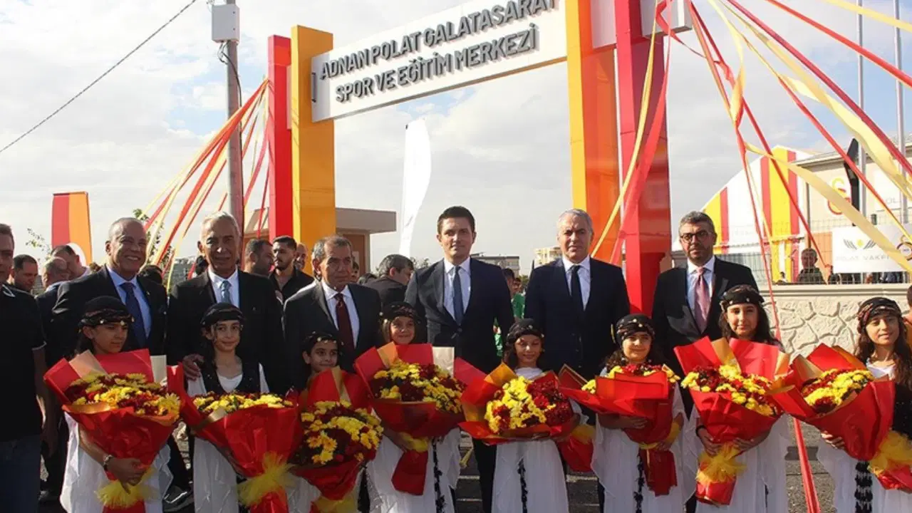 adnan polat insanlar umutsuz ve gergin tum partiler birlikte huzuru saglamali ic barisa ihtiyacimiz var 3VQNn3Mc.jpg