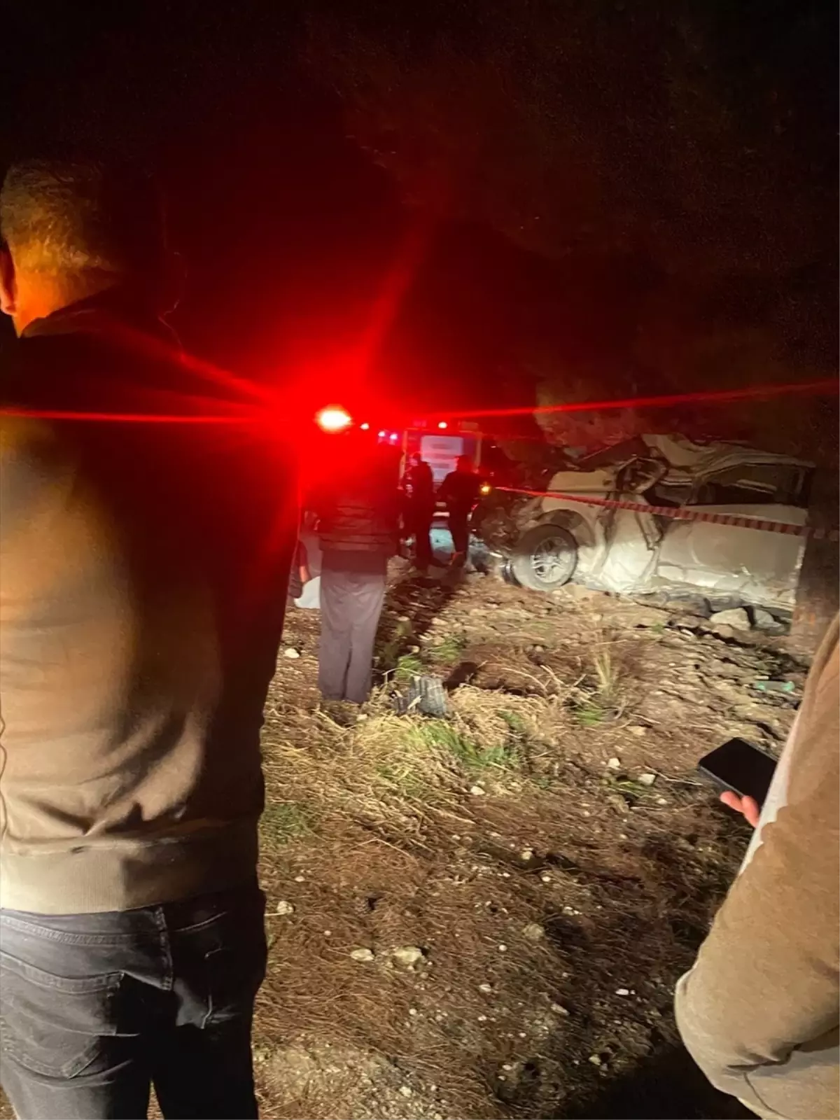 minibus devrildi 2 olu JV8wLNHJ.jpg