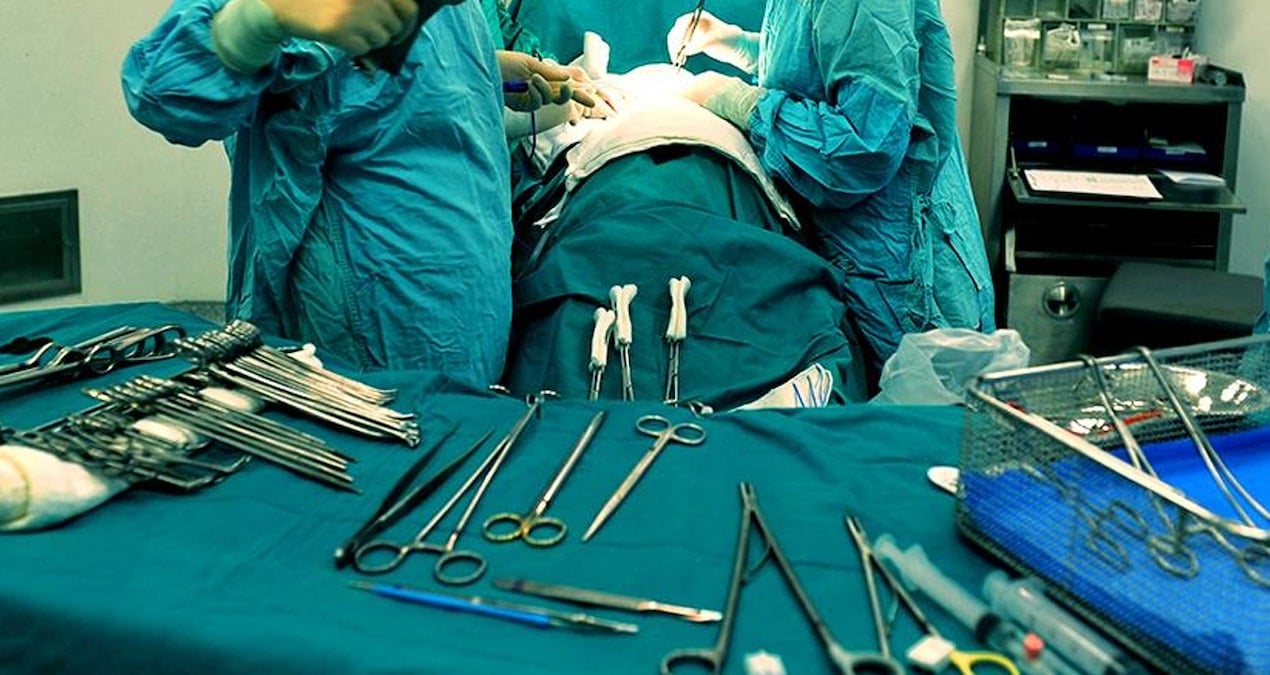 izmirdeki hastanede turuncu alarm ameliyatlar iptal etti g8LFLeDJ.jpg