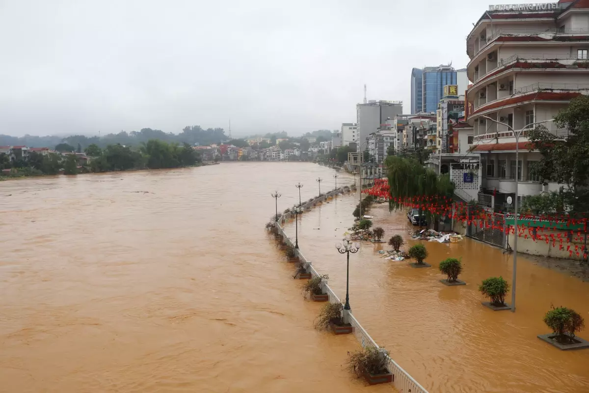 vietnamda sel felaketi 47 olu 130 yarali xBKCD6JG.jpg